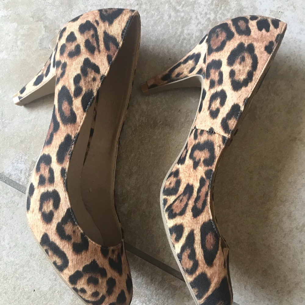 Leopard pumps - Picture 2 of 4